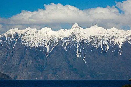 Cordón Jeinimeni con la primera nieve / Jeinimeni range the first snow